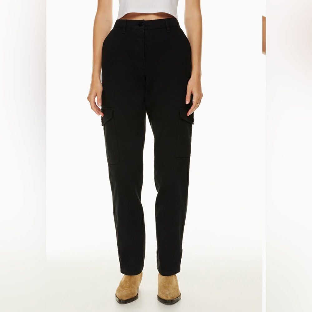 Aritzia wilfred free modern cargo pants black